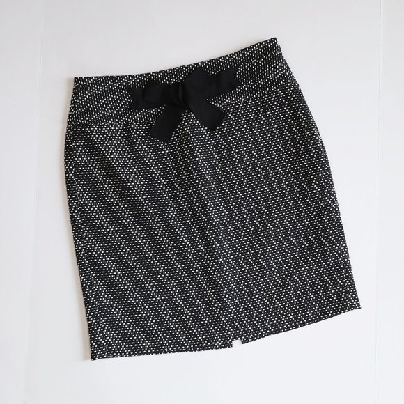 LOFT Dresses & Skirts - ANN TAYLOR LOFT Size 2 Black White Skirt Career Interview